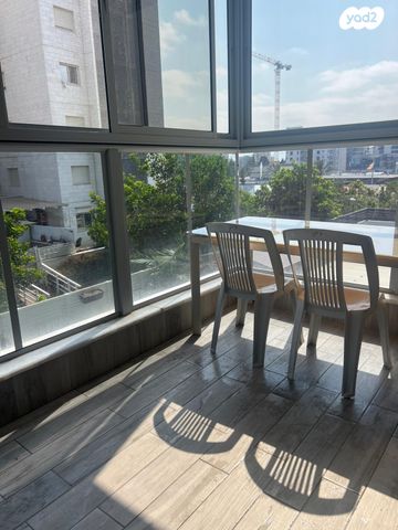 דירה, אפרים שריר, גבעת אוסישקין, נהריה