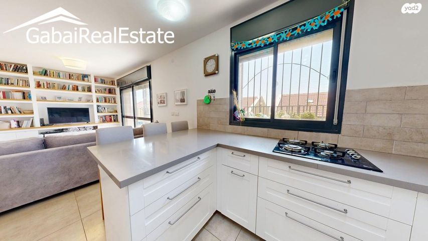 דו משפחתי, בית הבחירה, אפרת