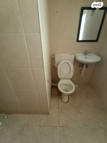 דירה, קרן היסוד, שכונה ותיקה - מרכז העיר, מעלות תרשיחא