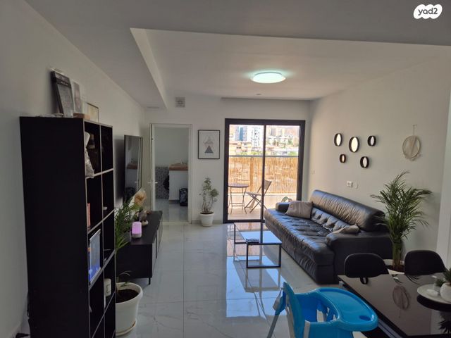 דירה, לוס אנג'לס 22, ערבה, אילת