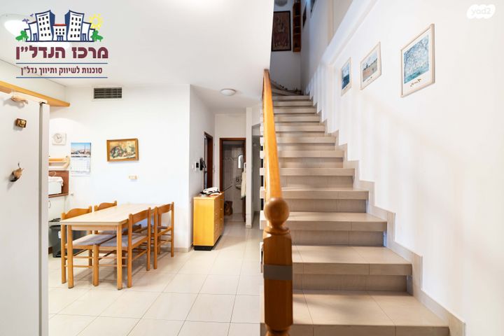 גג/ פנטהאוז, ארלוזורוב, מרכז, קרית עבודה, חולון