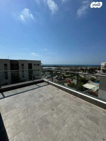 גג/ פנטהאוז, פלמינגו, עתלית