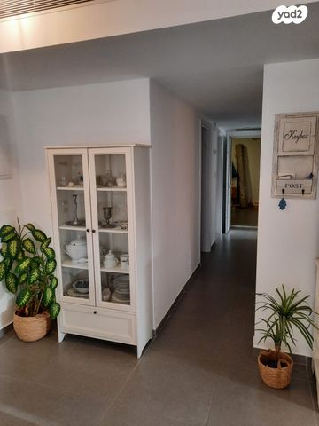 דירת גן, ריה"ל, ירוחם