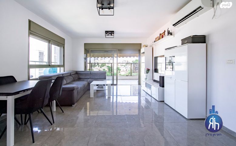 דירה, הפלמ"ח, רמת ורבר, פתח תקווה