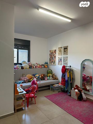 דירת גן, הארבל, פרדסיה, פרדסיה