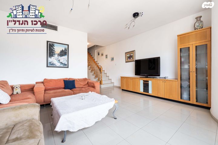 גג/ פנטהאוז, ארלוזורוב, מרכז, קרית עבודה, חולון