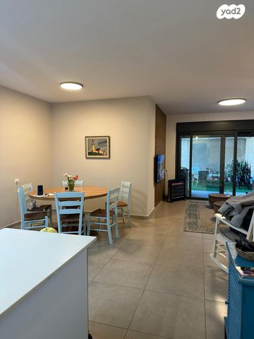 דירת גן, הארבל, פרדסיה, פרדסיה