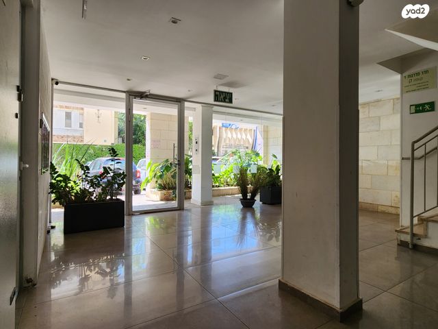 דירה, קלאוזנר 19, מרכז דרום, רעננה