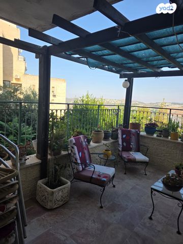 דירת גן, הרב ש. שאולזון, הר נוף, ירושלים