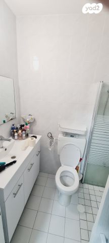 דירה, רמות יצחק, נשר