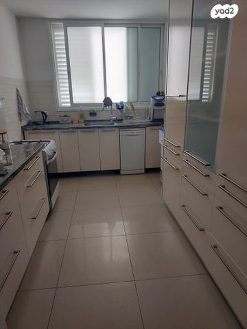 דירה, חובבי ציון, גרין ועם, חולון