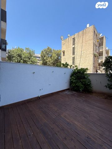 דירת גן, משגב עם 4, קרית שלום, תל אביב יפו