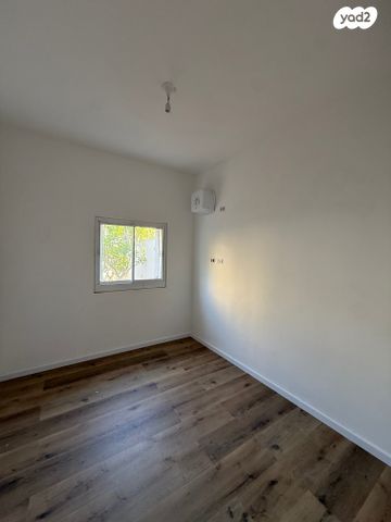 דירת גן, משגב עם 4, קרית שלום, תל אביב יפו