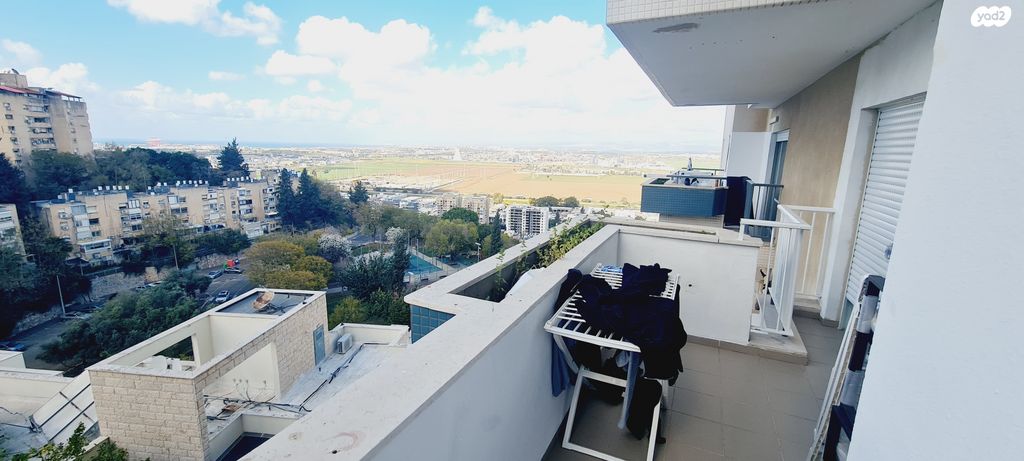 דירה, רמות יצחק, נשר