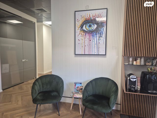 כללי, התאנה, שאר העיר, נשר