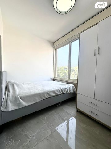 יחידת דיור, החשמל 12, נווה פז, חיפה