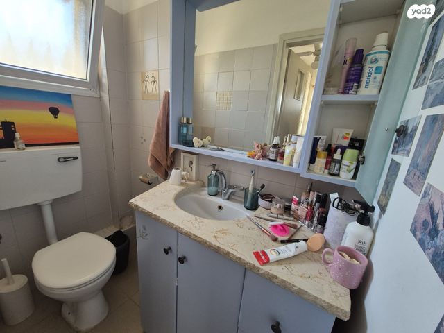 דירת גן, אורנית, אורנית