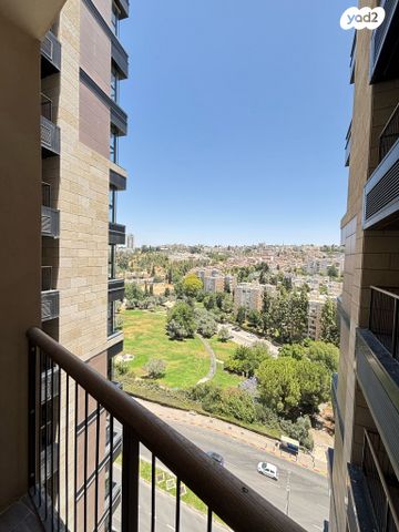 דיור מוגן, גולומב, קרית היובל, ירושלים