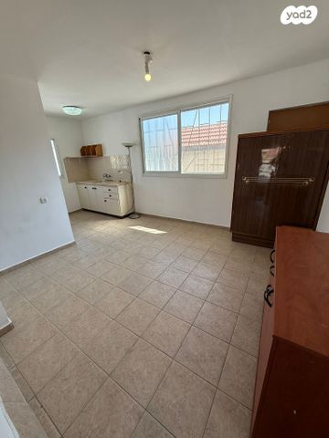 דירה, נחום דוברין 6, שער פלמר, תחנת רכבת השמונה, חיפה