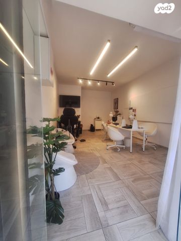 חנויות/ שטח מסחרי, התמר, יקנעם עילית