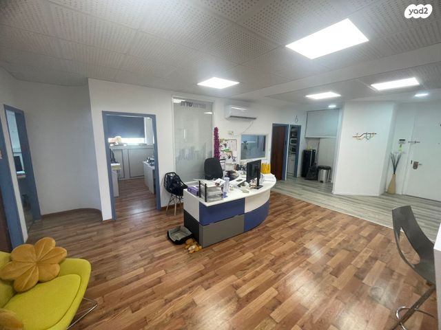 משרדים, תפוצות ישראל, תל גנים, גבעתיים