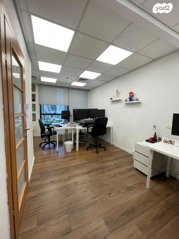 משרדים, בורסה, רמת גן