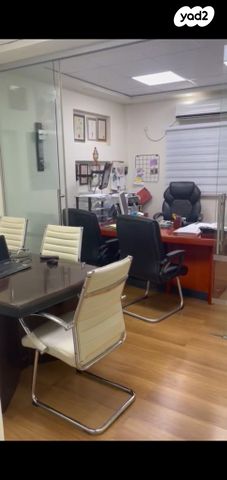 משרדים, הבנקים 11, שער פלמר, תחנת רכבת השמונה, חיפה