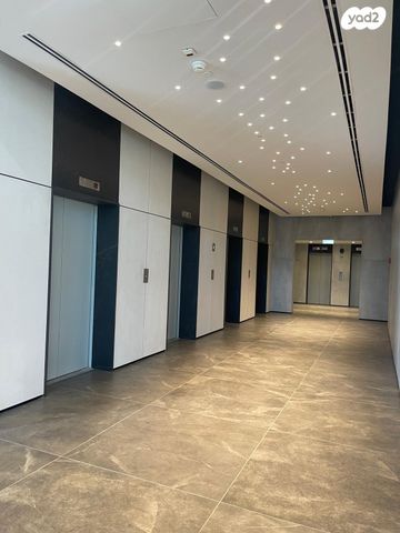 משרדים, בורסה, רמת גן