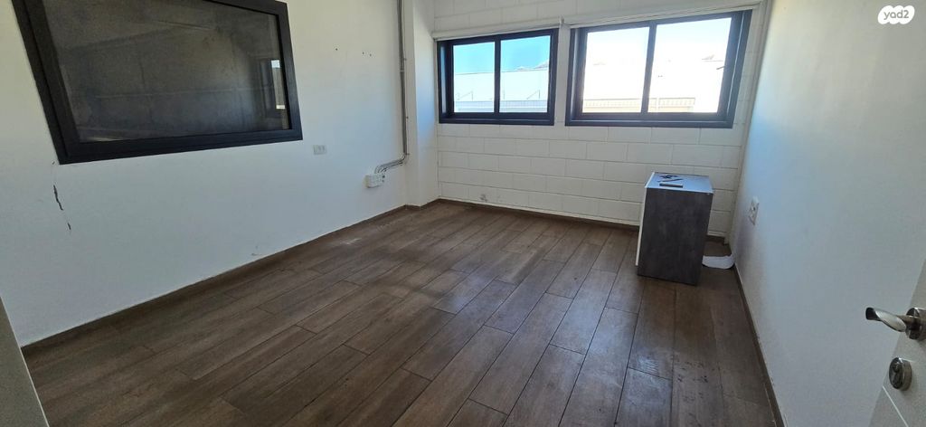 מבני תעשיה, תעשיון בר לב, תעשיון בר לב