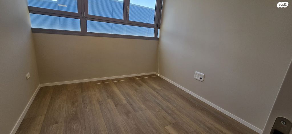 משרדים, אזור תעשיה כרמיאל, כרמיאל