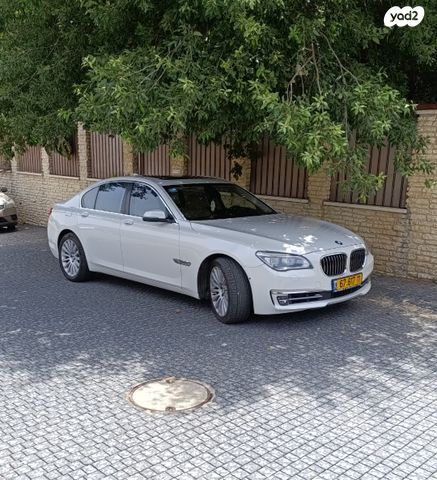 מודעת רכב ב מ וו סדרה 7