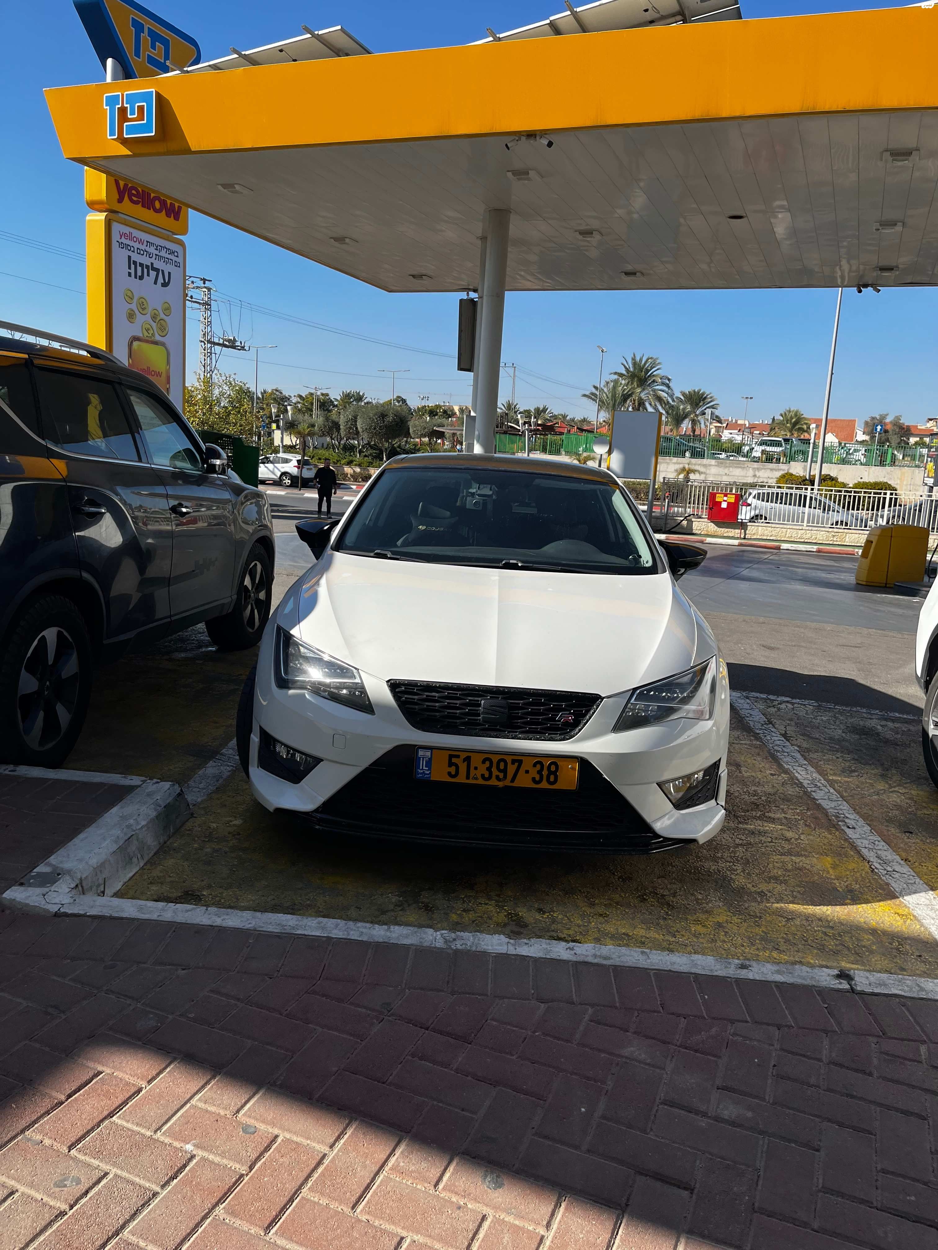 מודעת רכב סיאט לאון