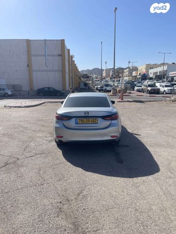 מודעת רכב מאזדה 6