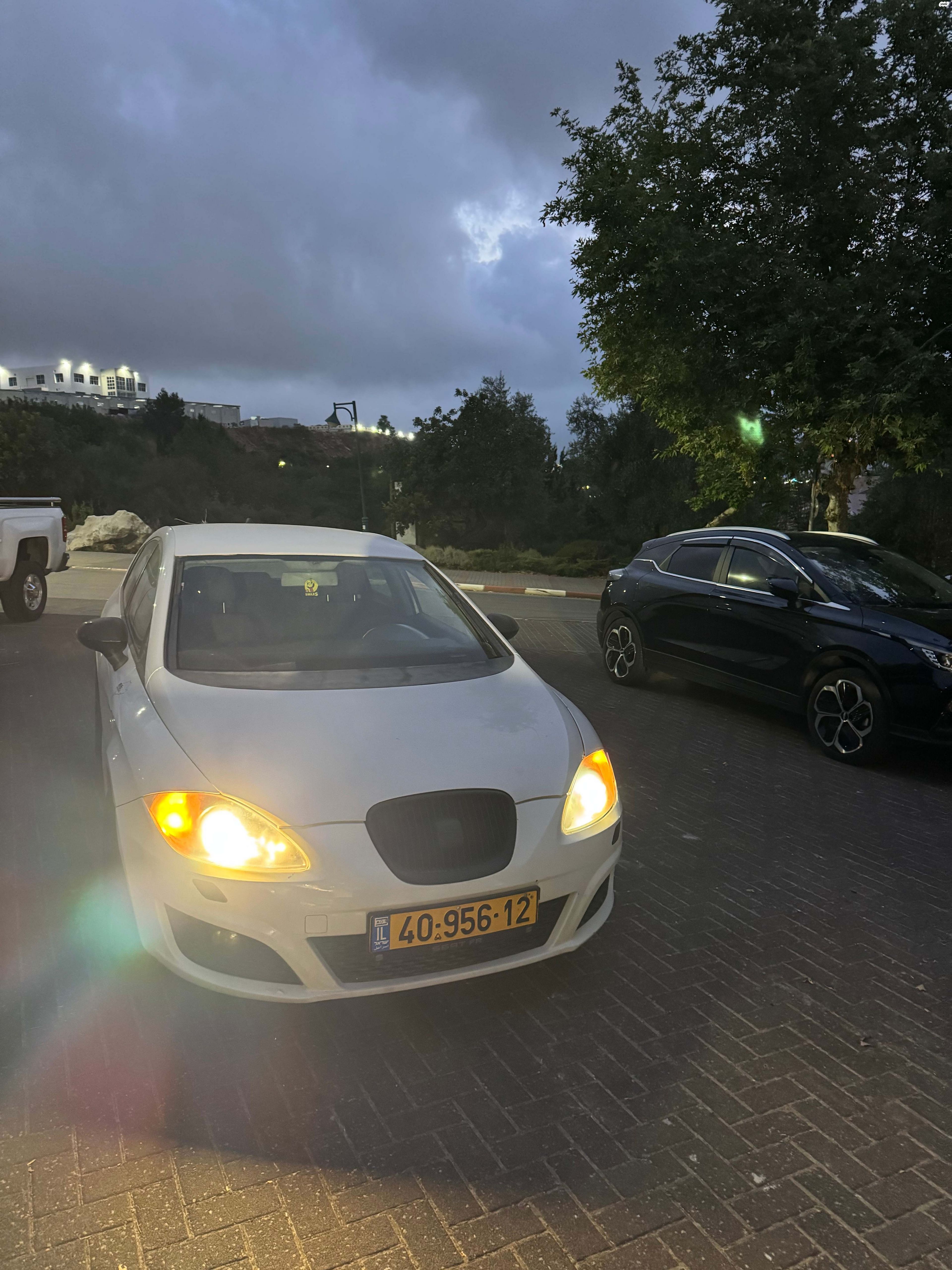 מודעת רכב סיאט לאון