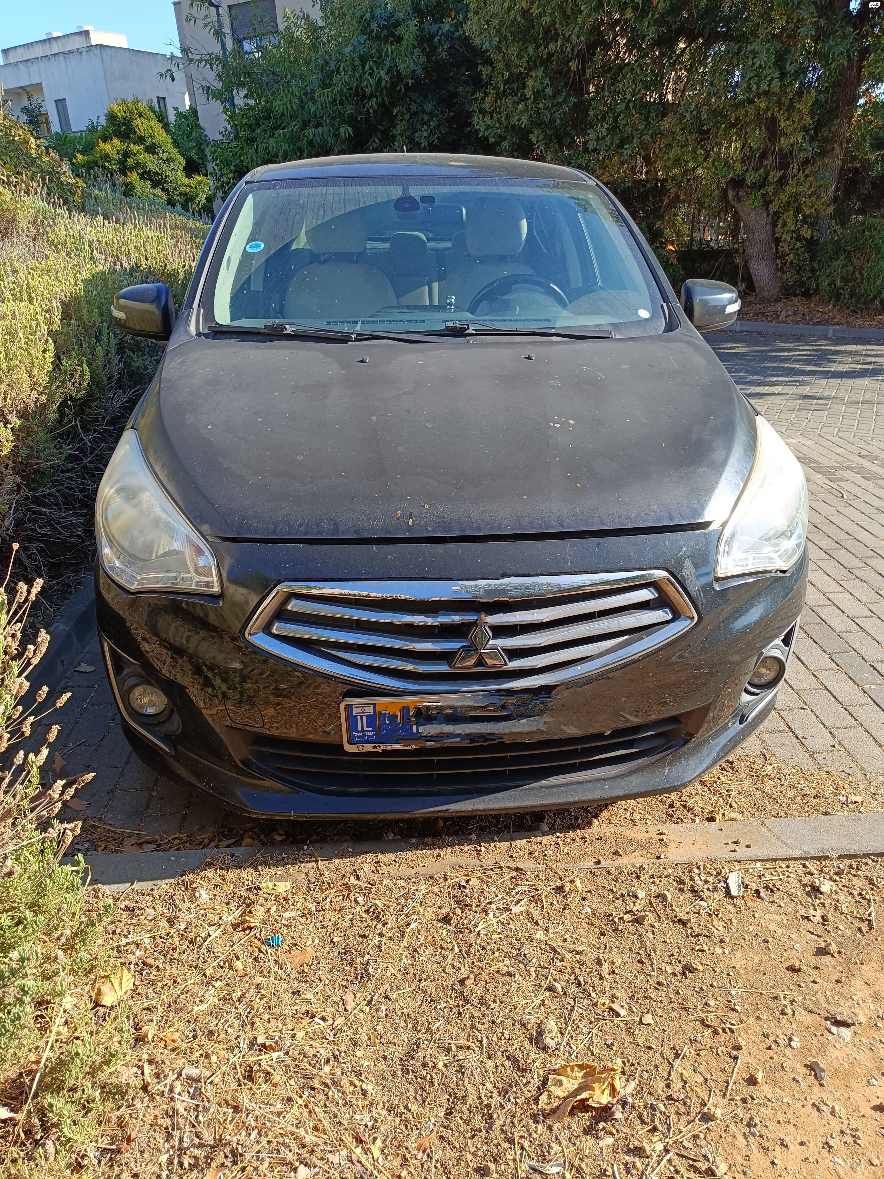 מודעת רכב מיצובישי אטראז'
