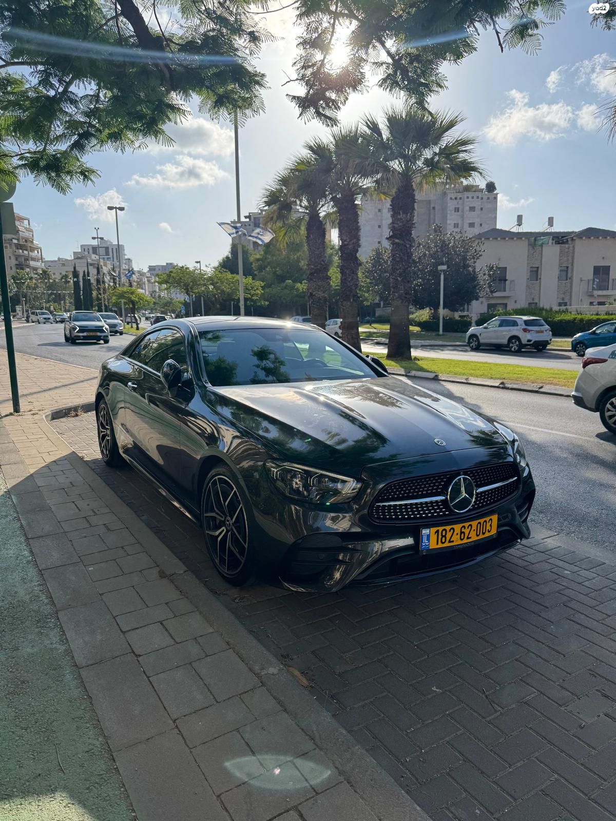 מודעת רכב מרצדס-בנץ E-class