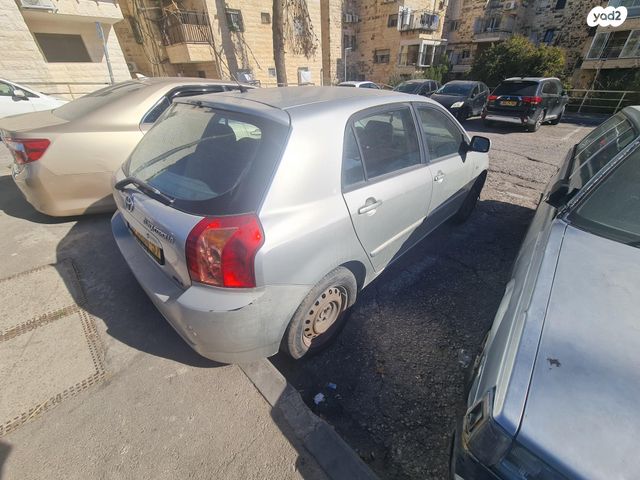 טויוטה קורולה