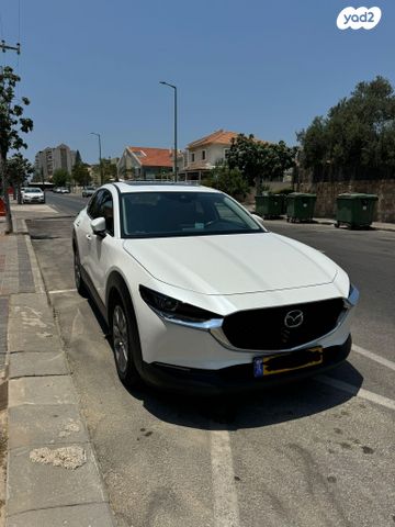 מודעת רכב מאזדה CX-30