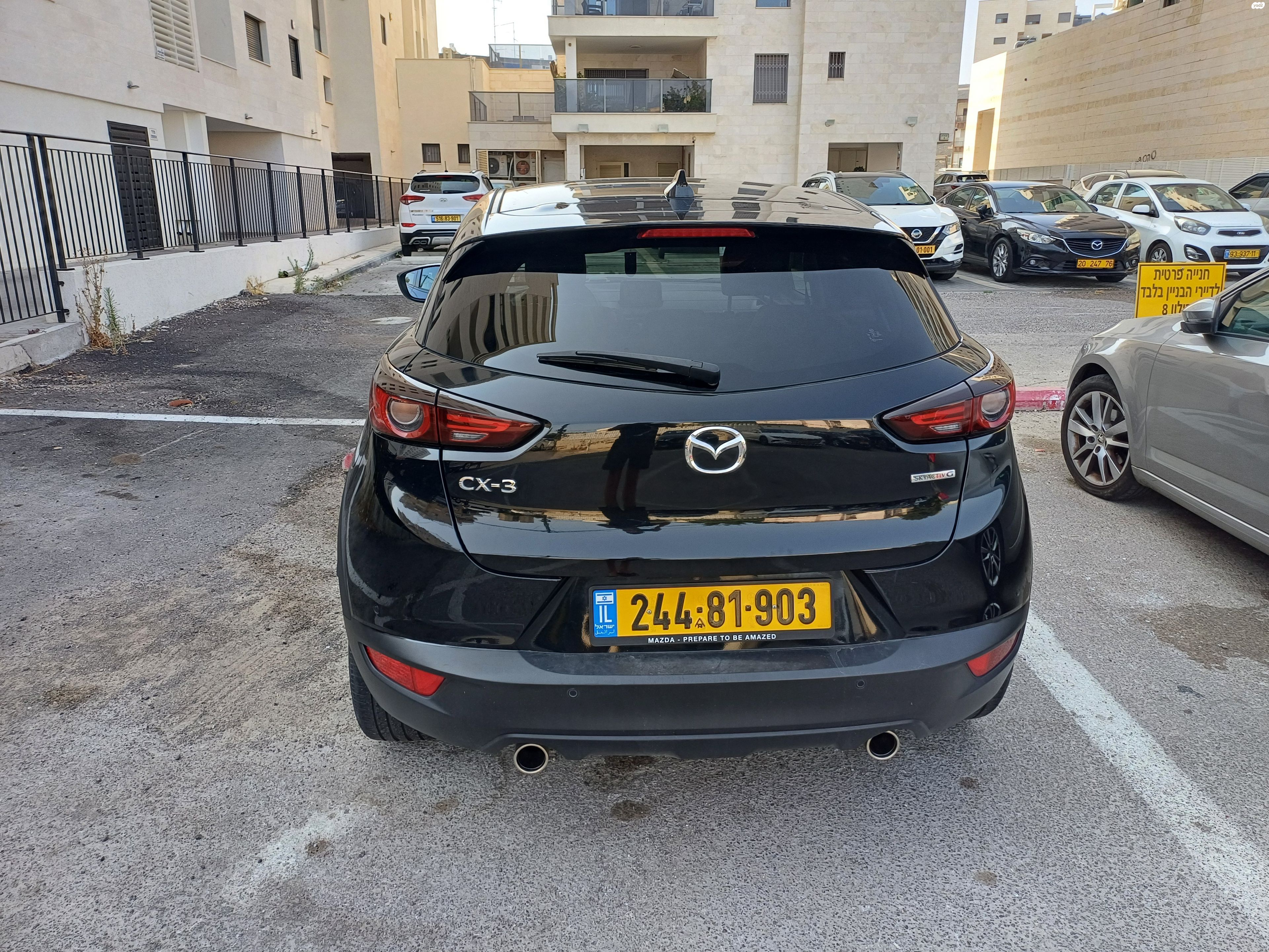 מודעת רכב מאזדה CX-3