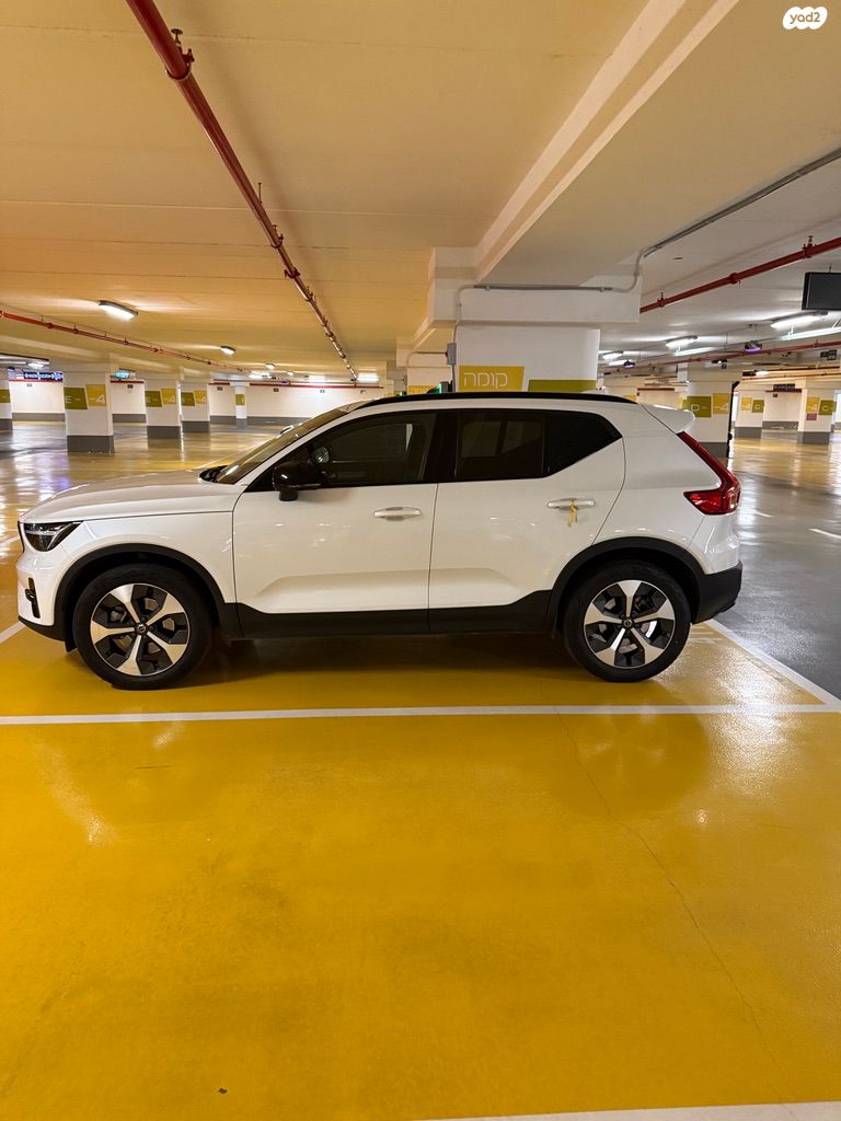 מודעת רכב וולוו XC40