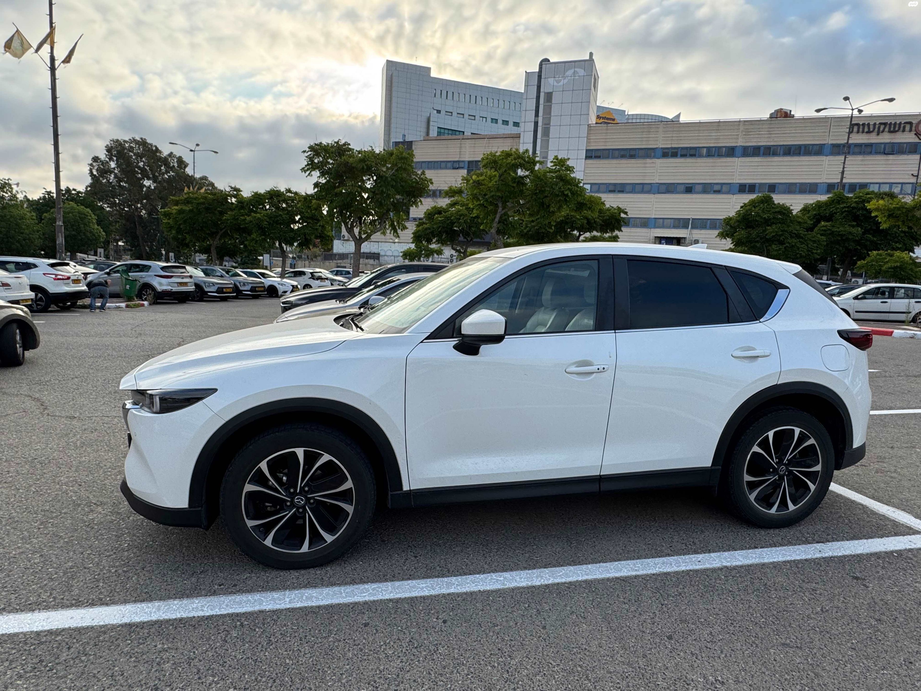 מודעת רכב מאזדה CX-5