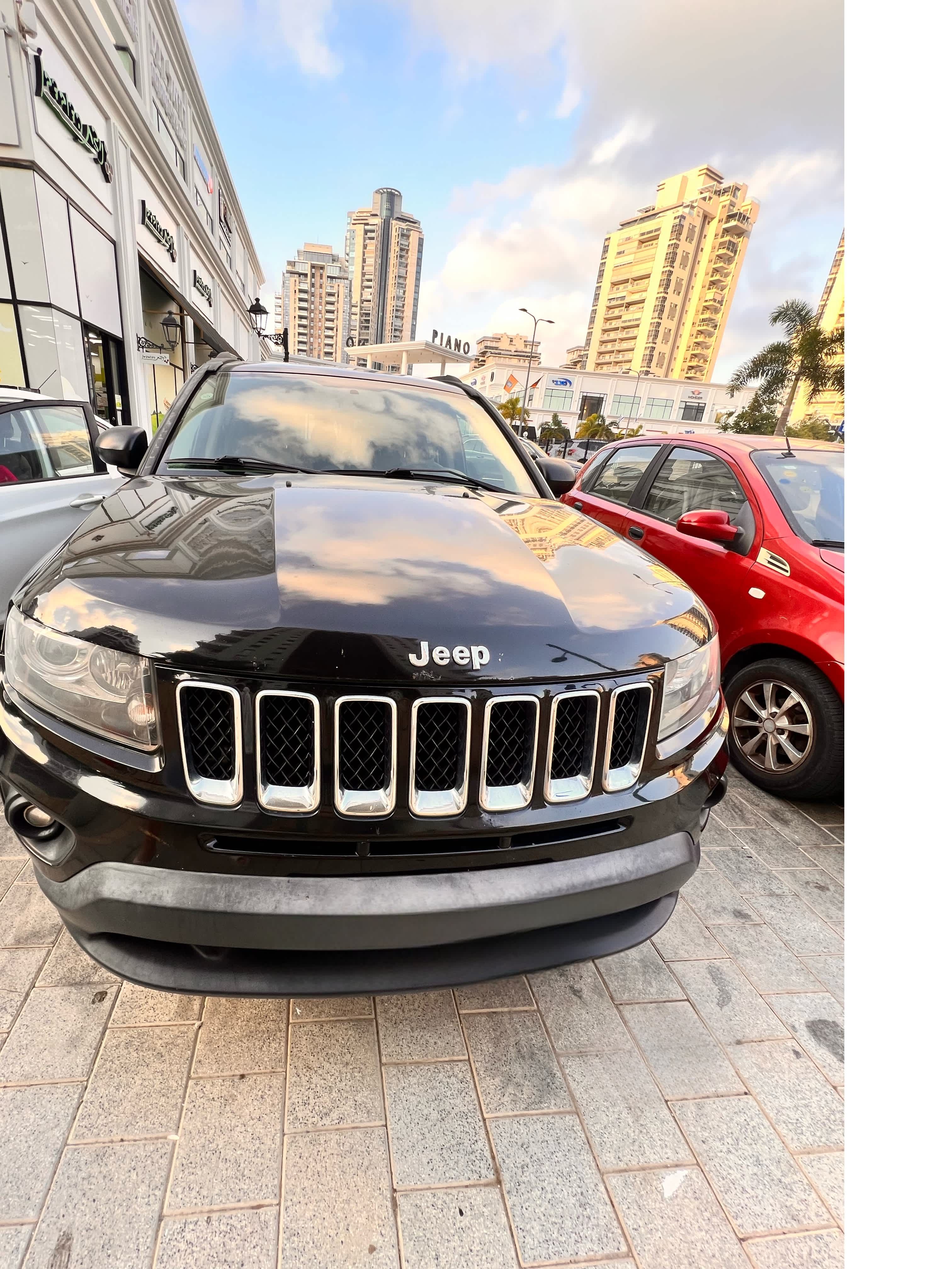 מודעת רכב ג'יפ קומפאס