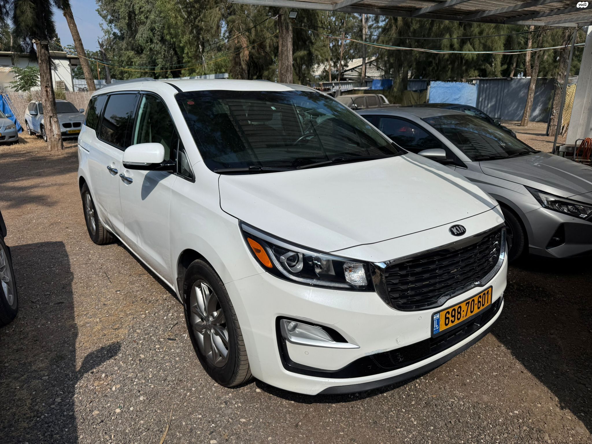 מודעת רכב קיה קרניבל