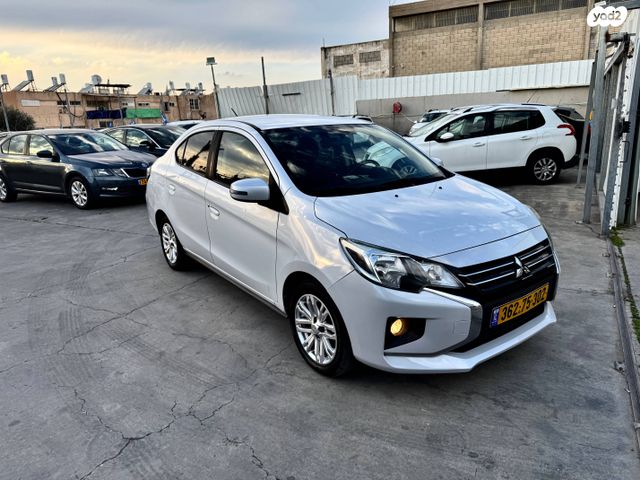 מיצובישי אטראז'