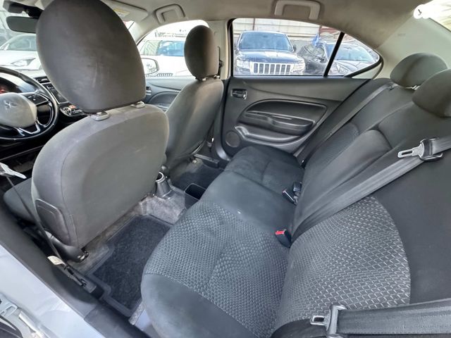 מיצובישי אטראז'