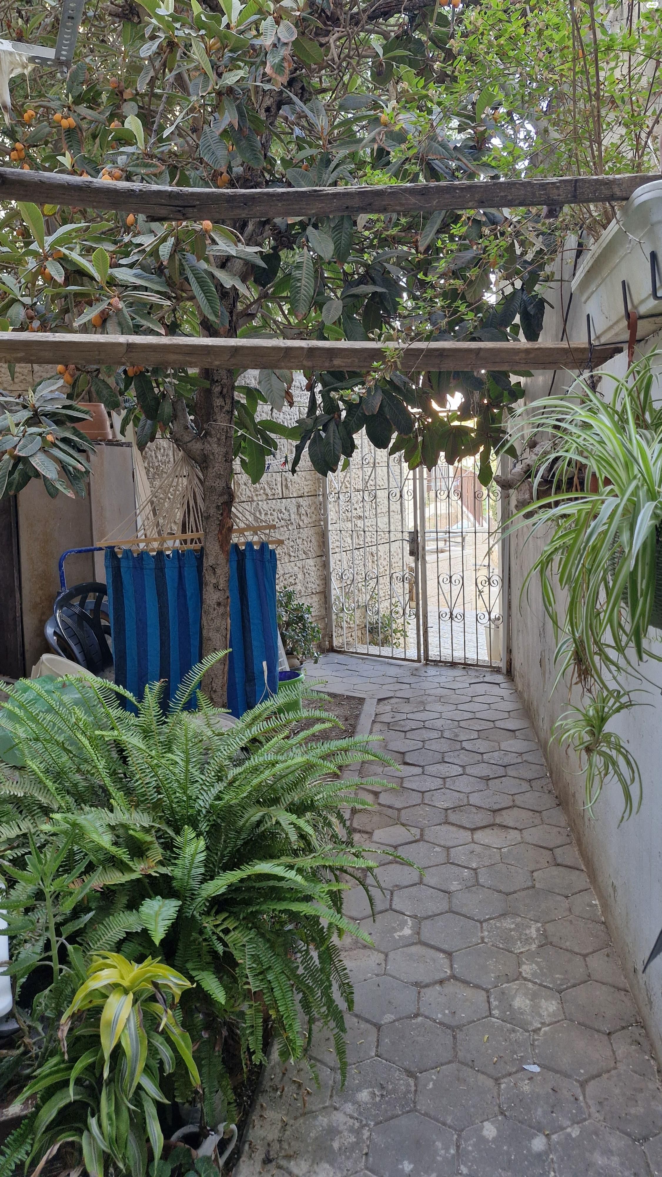 הרב ולנשטיין 73