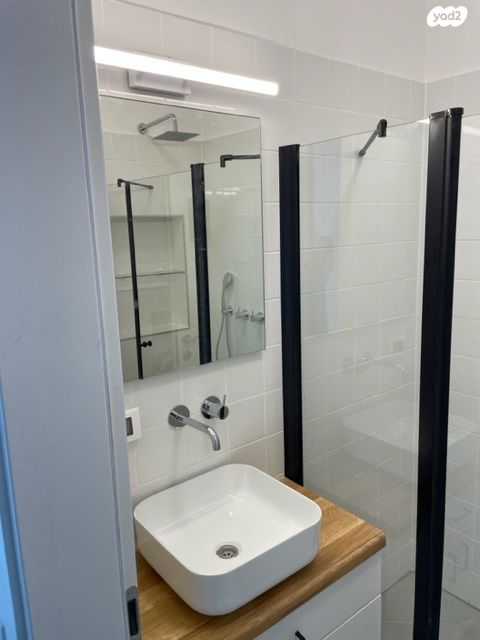 דירה, מעפילי אגוז 35, נווה חן, תל אביב יפו