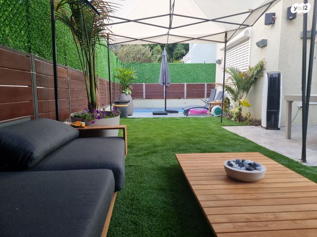 דו משפחתי, משה שפירא 18, צפון מזרח מרכז העיר, נתניה