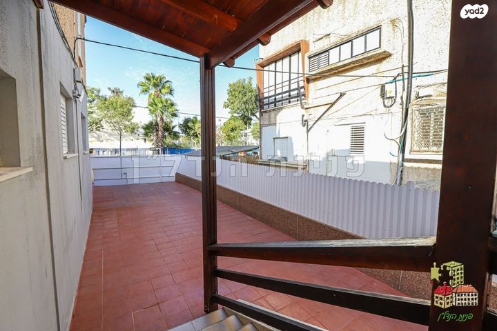 דירת גן, שבטי ישראל, יד אליעזר, נס ציונה