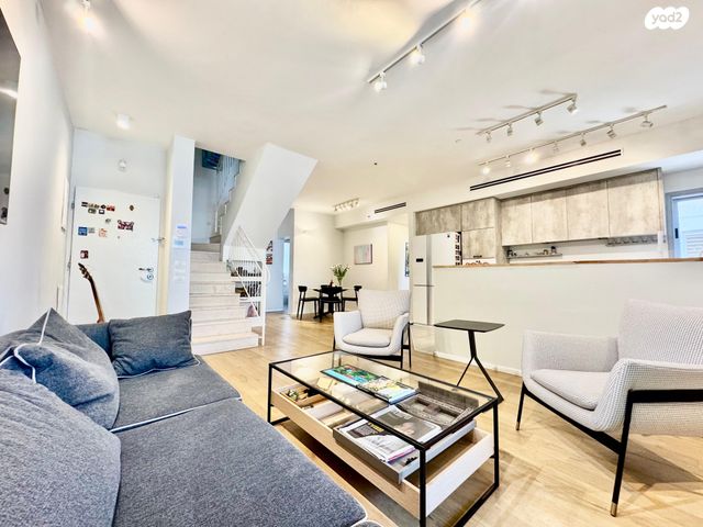 גג/ פנטהאוז, אלי כהן 13, קרית ויצמן, רעננה